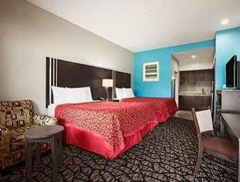 Westfield Days Inn & Suites By Wyndham Houston North-Spring מראה חיצוני תמונה