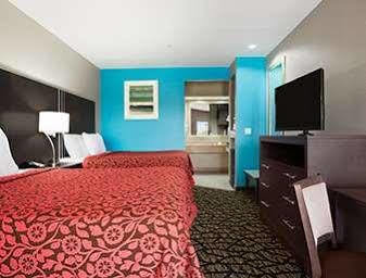 Westfield Days Inn & Suites By Wyndham Houston North-Spring מראה חיצוני תמונה